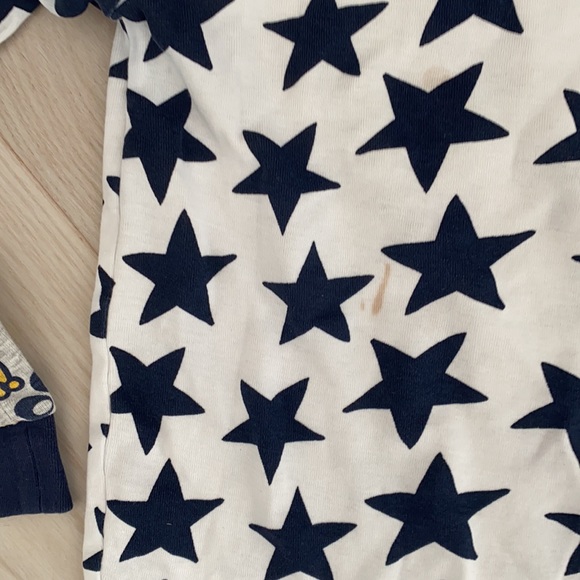 Joe fresh set of 3 pyjama tops for boys size 5 - Picture 2 of 3